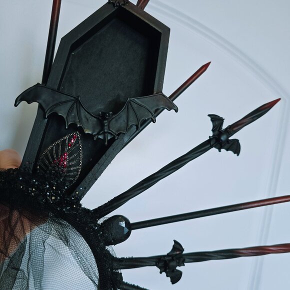 JakSavage Veiled Death Headpiece - Picture 7 of 9